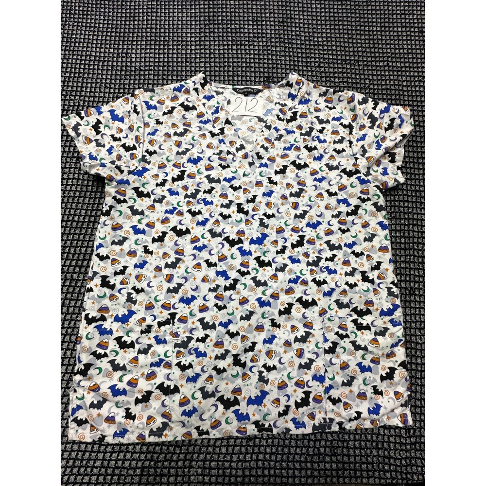 Cassandra O Scrub Top Womens XL White Excellent Halloween Bats Candy Corn Print
